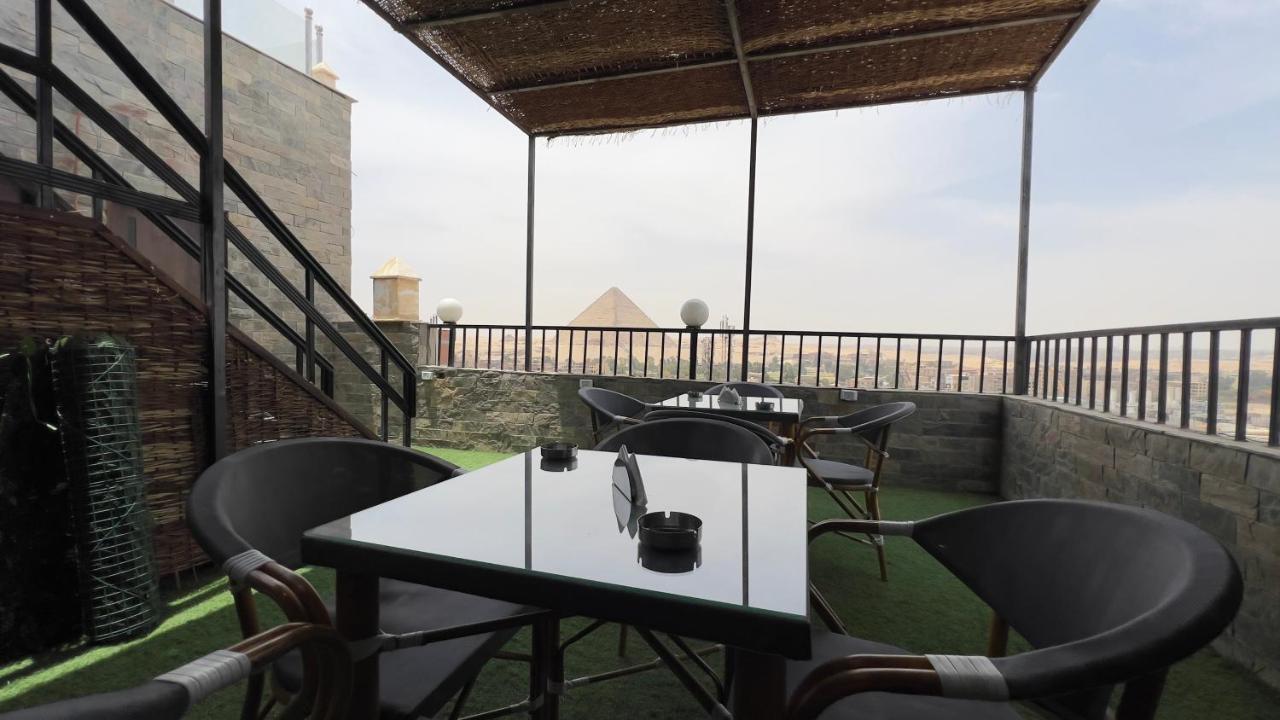 Pyramids Tower View Inn Nazlat as Sammān Exteriér fotografie